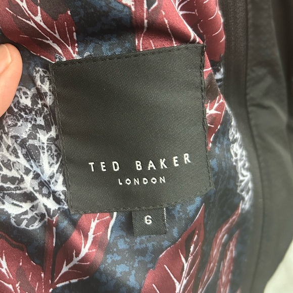 Ted Baker Grey Jaycie Padded Jacket, size Ted 6 (XXL) - Picture 7 of 9